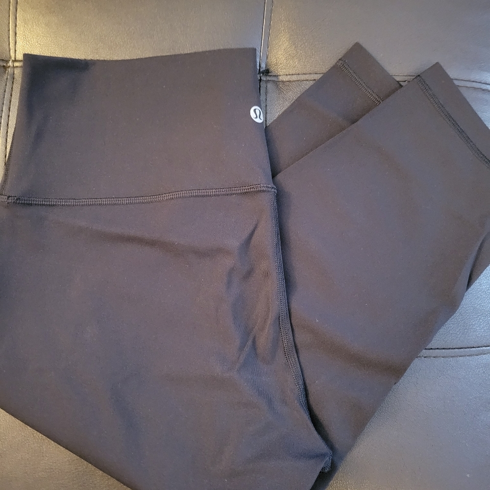 Lululemon Wunder Under High-Rise Crop Blacl 17"